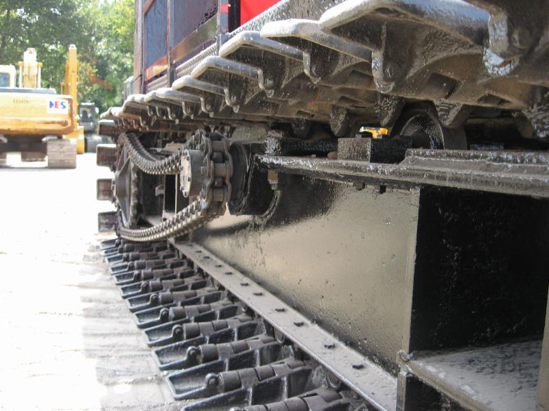 crane undercarriage and side frames for crawler cranes 